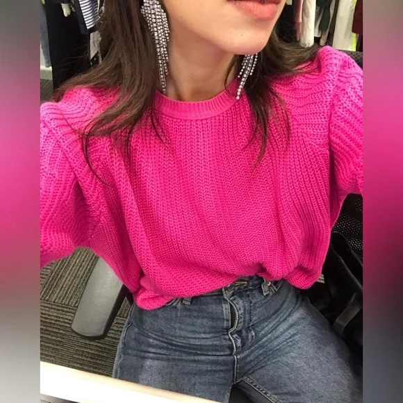 Women's Pink Short Sleeve Sweater - Picture 3 of 4